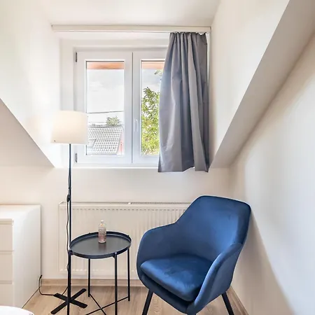 Easy Airport Access - Balcony - Simple * Budapest